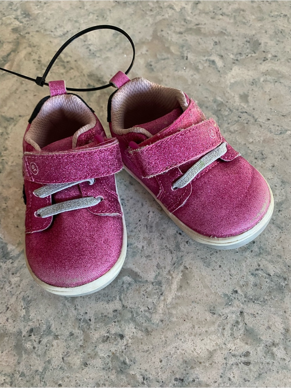 Stride Rite glitter Pink Casual Sneakers with hearts 3m